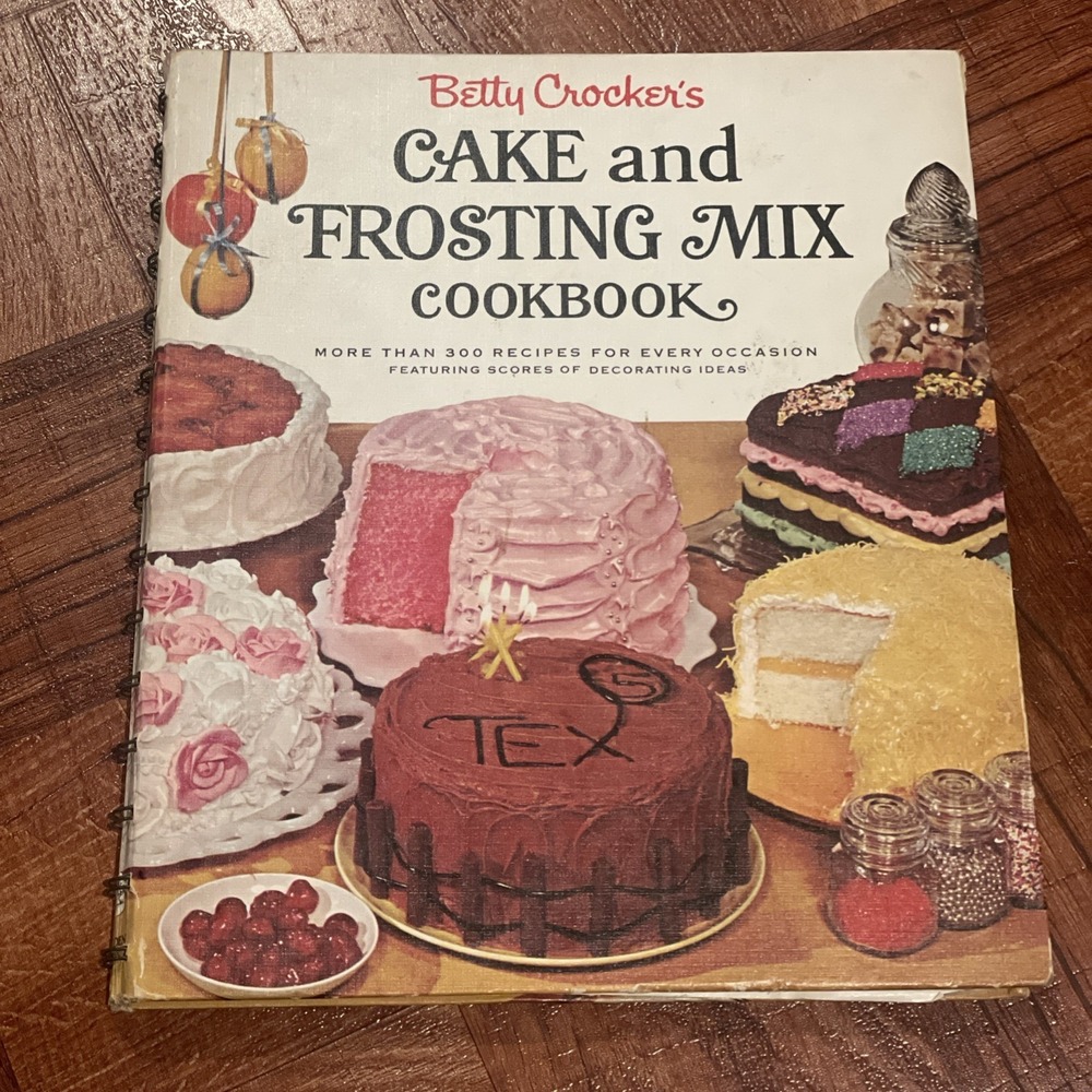 1966 Betty Crocker's Cake and Frosting Mix Cookbook First Ed 1st Print *READ